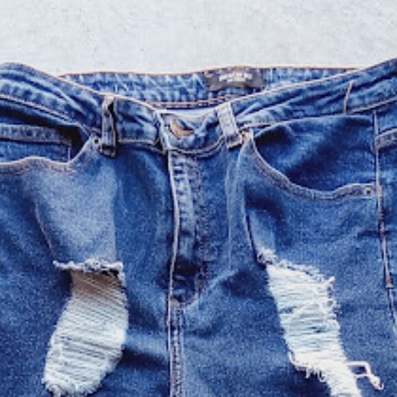 High Waisted Size 11 Distressed Blue Jeans Y2k Skinney Stretchy Ripped Denim - Picture 8 of 12